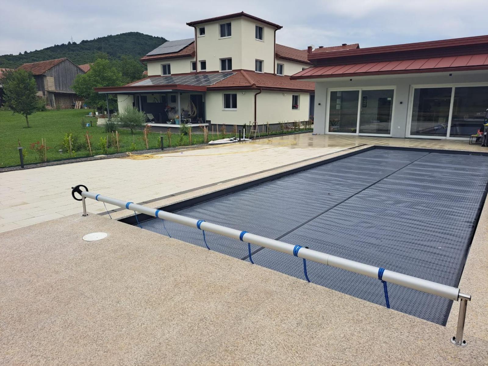 Apartmani Fenestra Tesla I Faust Otočac Εξωτερικό φωτογραφία